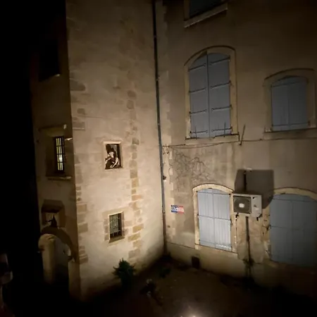 Loft Au Coeur Du Centre Historique Апартаменты *